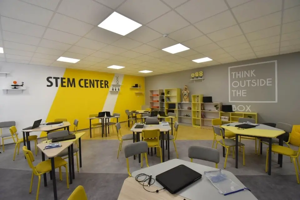 Модулни маси за СТЕМ